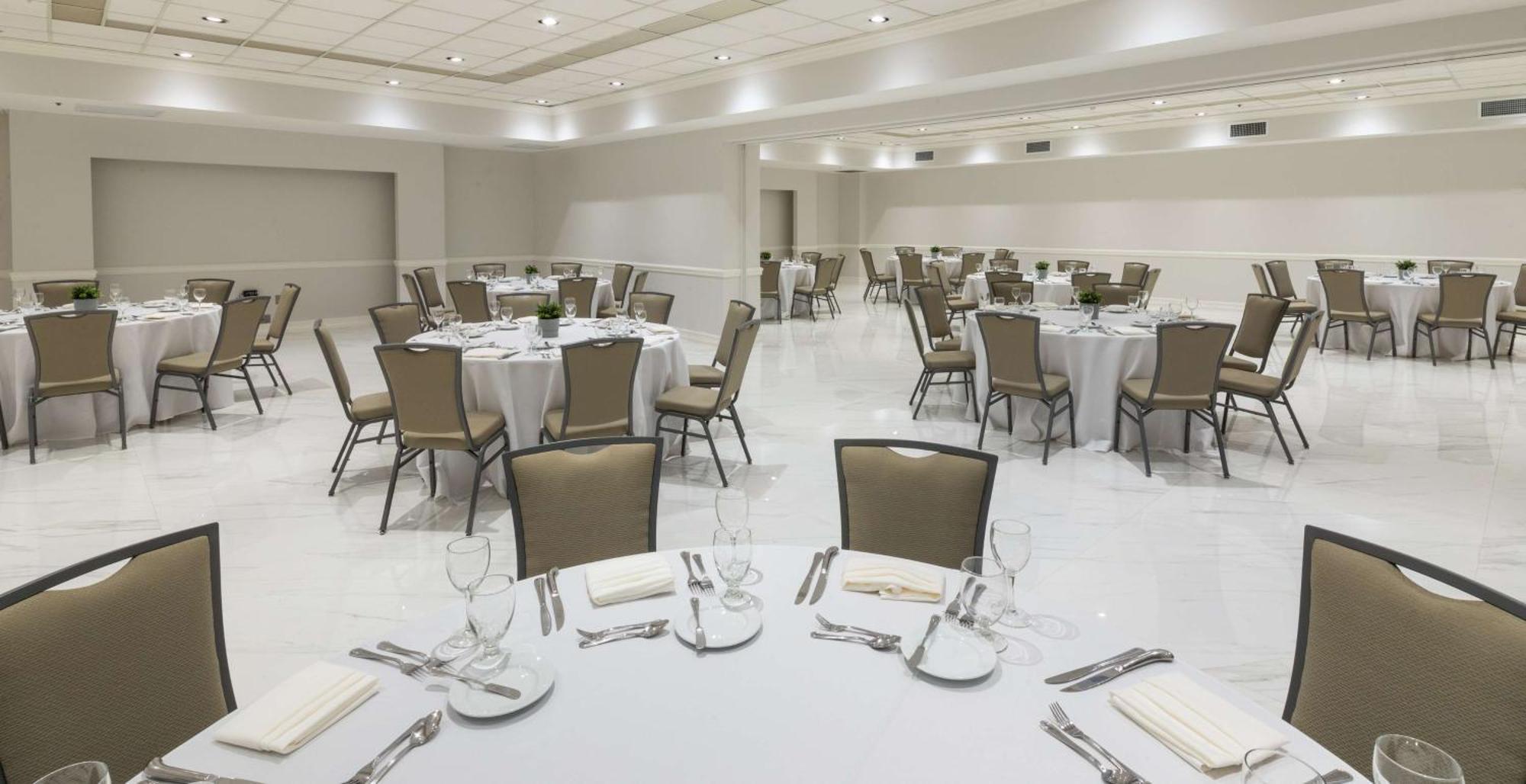 Doubletree By Hilton Grand Hotel Biscayne Bay Miami Bagian luar foto