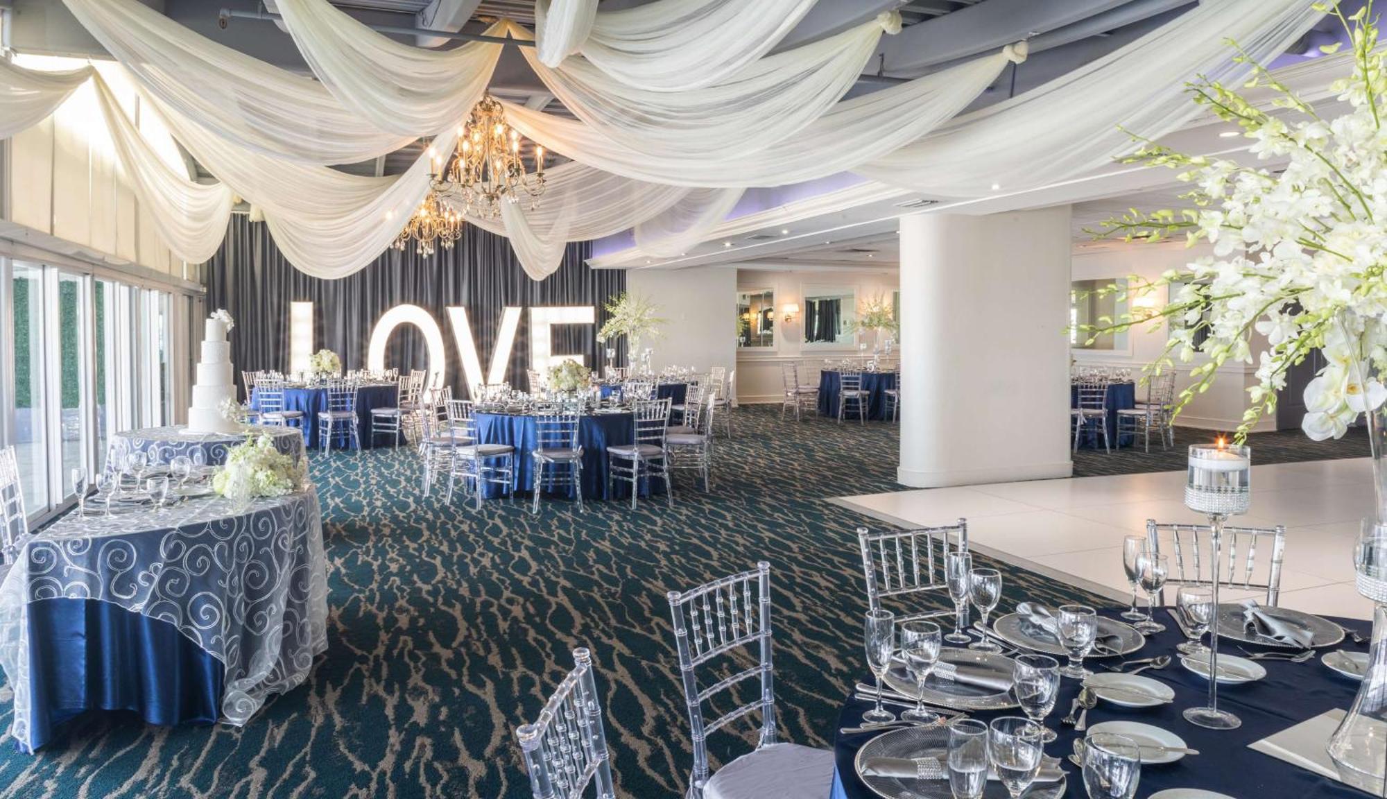 Doubletree By Hilton Grand Hotel Biscayne Bay Miami Bagian luar foto